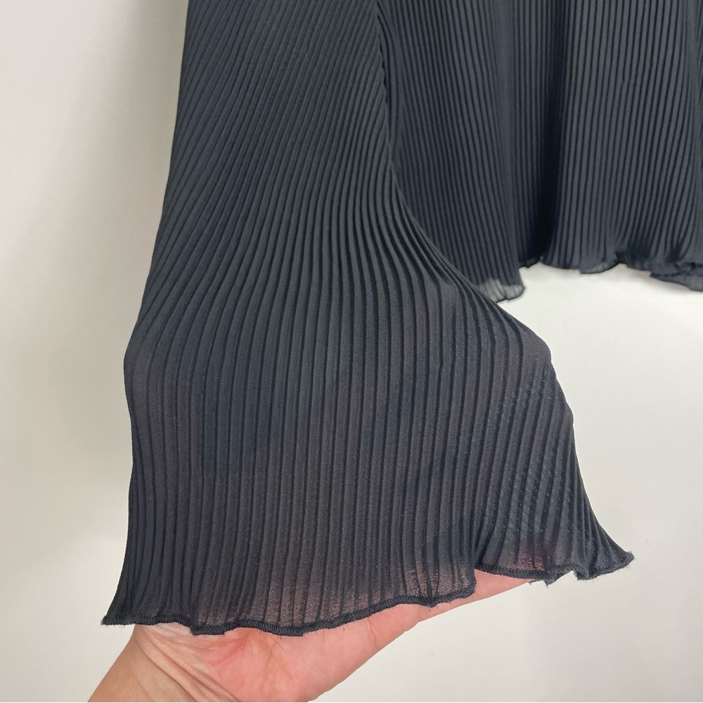 Leith Blouse Minimalist Accordion Boxy Top Bell Small Semi-Sheer Contemporary - Picture 6 of 8